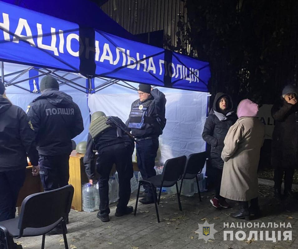 Наслідки удару по Царичанці: серед поранених 11-річна дитина