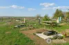 У Миколаївці затримали жінку за наругу над могилами