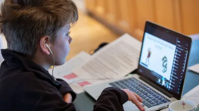 Школи Марганця переходять на дистанційне навчання 