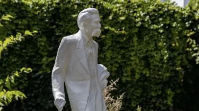 У Дніпрі відкрили пам’ятник Дмитру Яворницькому
