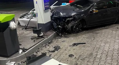 п'яний в'їхав у колонку на АЗС у Дніпрі