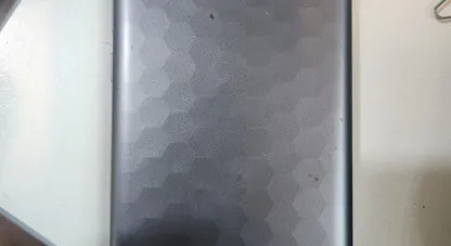 забрав у жінки телефон
