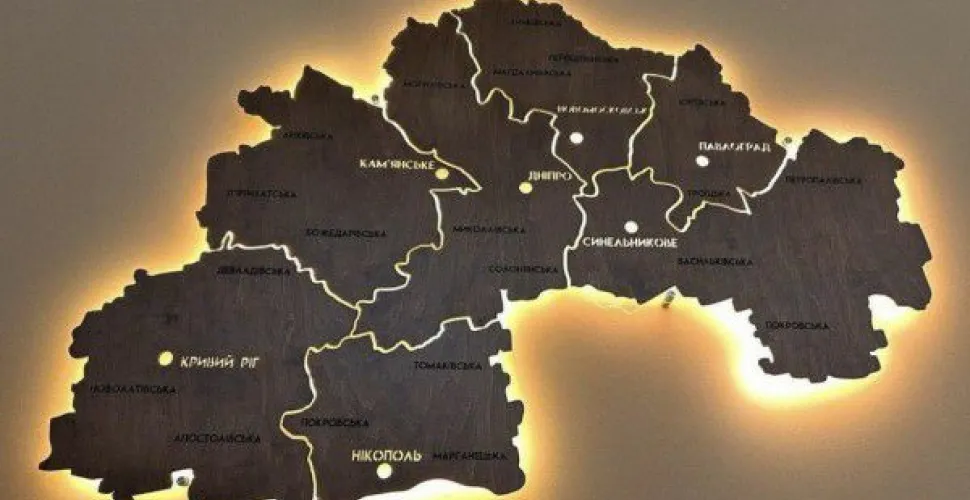 Оборона, мешканці
