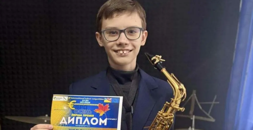 саксофон, конкурс талантів, учень