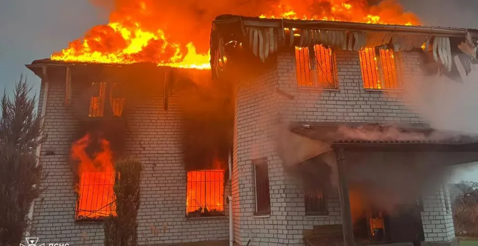 пожежа, рятувальник