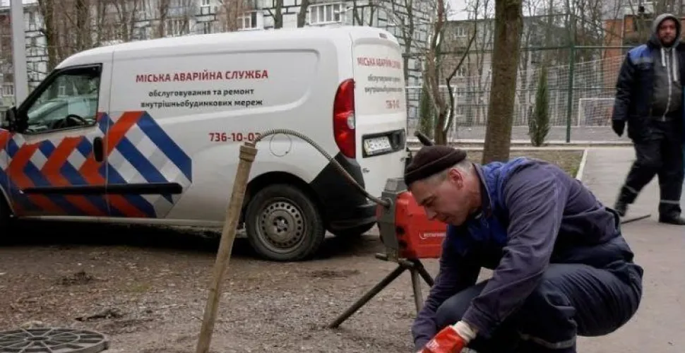 Віарійна служба, ремонт, бригади, мешканці