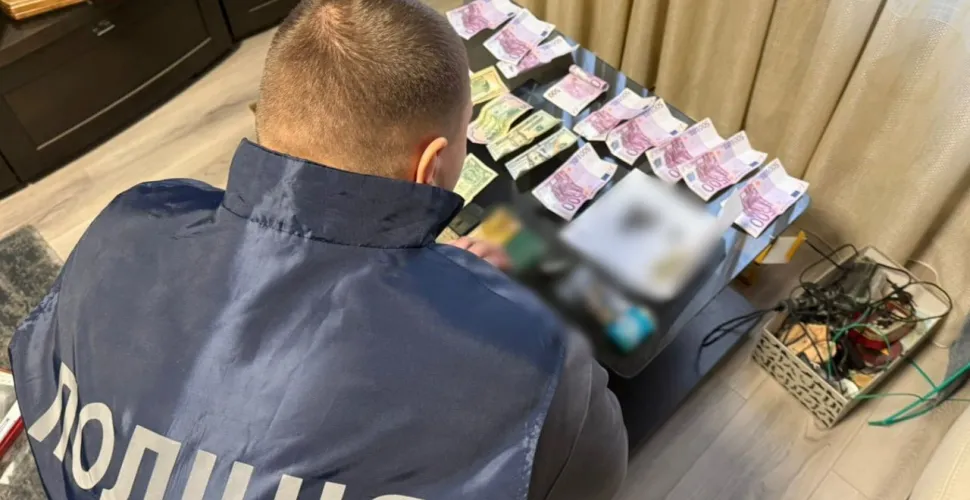 Підробляли результати аналізів на ВІЛ для уникнення мобілізації у Дніпрі 