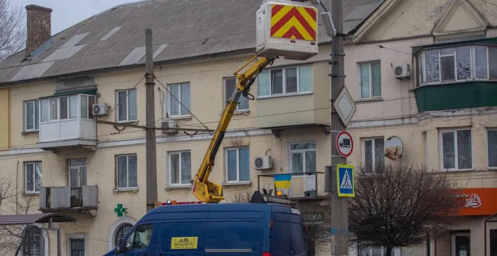 освітлення сонячними панелями