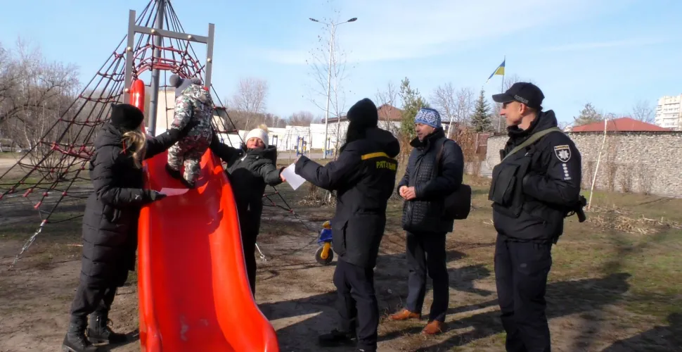У Кам’янському нагадали містянам правила безпечної поведінки взимку на водоймах