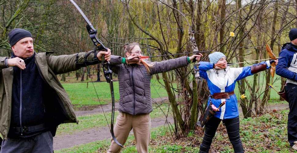 лучний сезон, відкриття, учасники