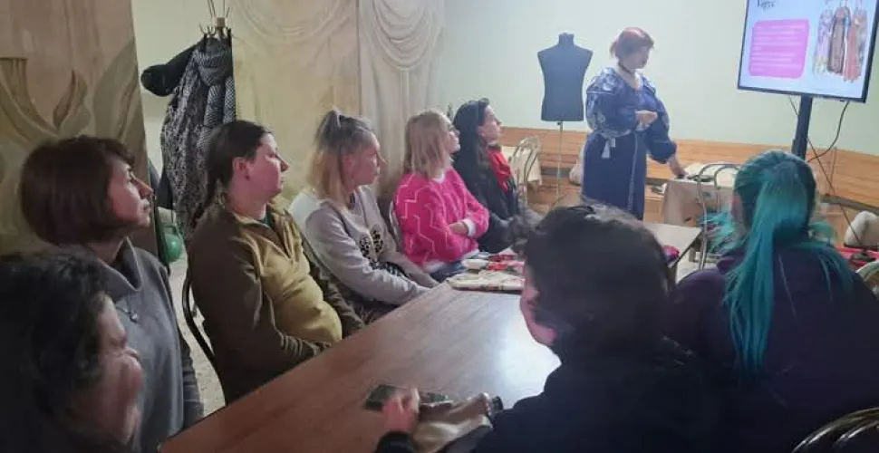 тематичний захід, історія, розвиток одягу, мода, майстер-клас