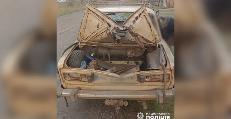 Ворог обстріляв Нікопольщину: троє поранених, пошкоджені будівлі та авто