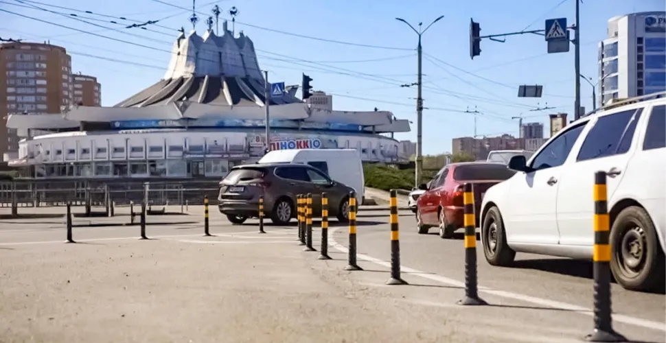 делініатори, безпека руху, транспорт