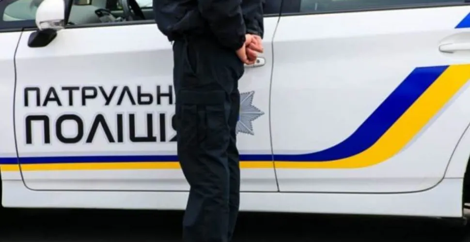 напад з ножем на поліцейських у Павлограді