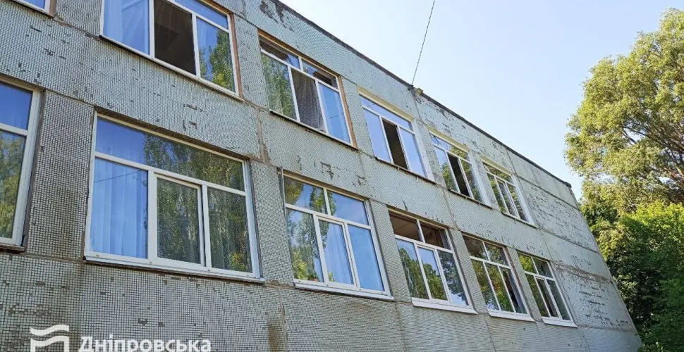 У Дніпрі через обстріл постраждали школи й дитячі садки