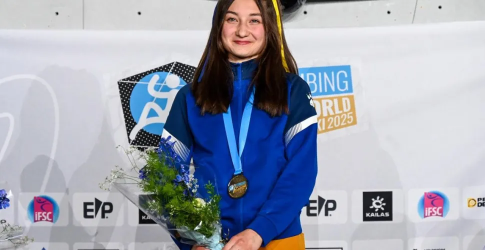 Дніпрянка Рафаель Казбекова стала чемпіонкою світу зі скелелазіння