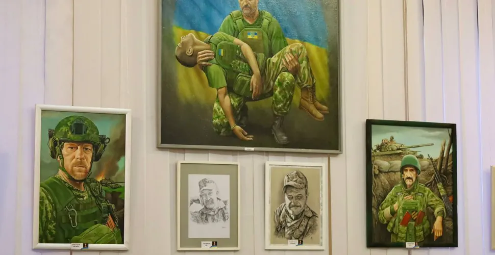 У Дніпрі відкрилася виставка художників–воїнів