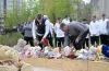 Футболісти клубу «Шахтар» на місці трагедії у Кривому Розі