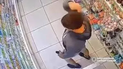 крадій
