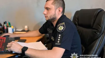 Слідчі Дніпра повідомили про підозру місцевому жителю у незаконному зберіганні зброї