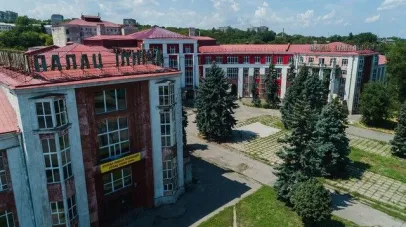  Палац Ілліча, сквер, ремонт