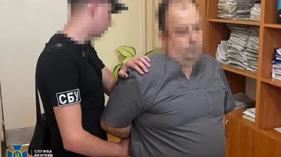 У Дніпрі посадовців районного ТЦК піймали на хабарі