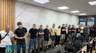 На Дніпропетровщині припинили діяльність 31 шахрайського кол-центру