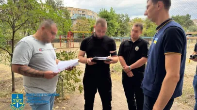 У Дніпрі поліція оголосила підозру директору компанії, яка займалася незаконним видобутком піску