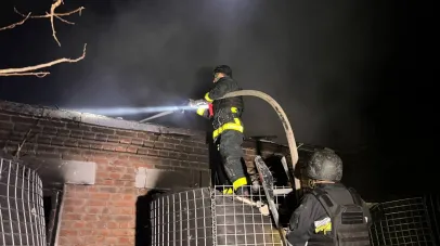 Затримуються та міняють маршрути поїзди через атаку ворога
