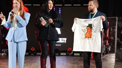 у Дніпрі на концерті Анни Трінчер збирали гроші на ЗСУ