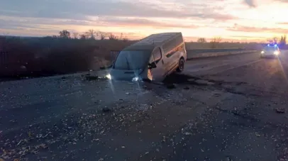  На Дніпропетровщині ворог вдарив КАБом по мосту 