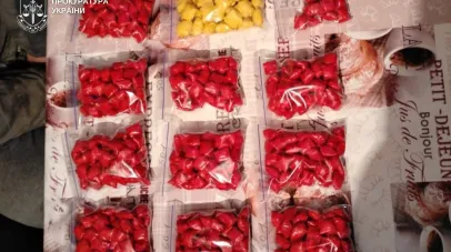 На Дніпропетровщині засуджено жінку, яка розсилала наркотики поштою