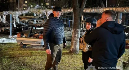 понівечені будинки