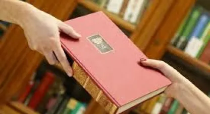 Великий книжковий обмін у центрі Дніпра