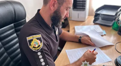 У Кривому Розі дід порізав рідну онуку