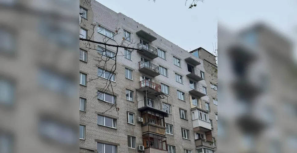 ракета, влучання, відновлення будинку