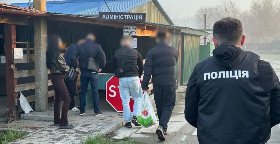 бюджетні кошти, розкрадання, директор, майданчики