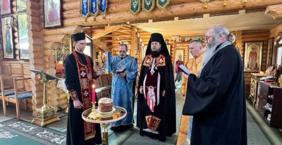 Молитва, мирні мешканці