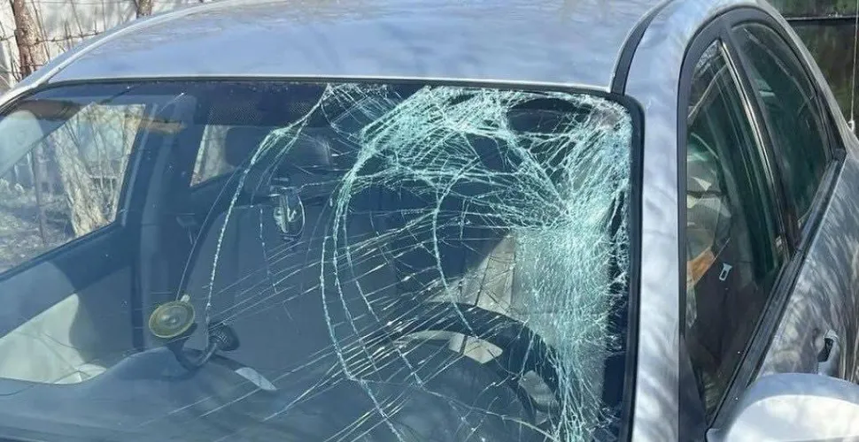 У Жовтих Водах чоловік викрав авто та збив велосипедиста