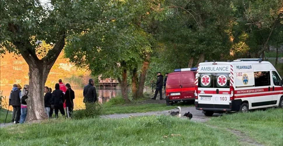 виявлення, тіло чоловіка, зйомка, підлітки