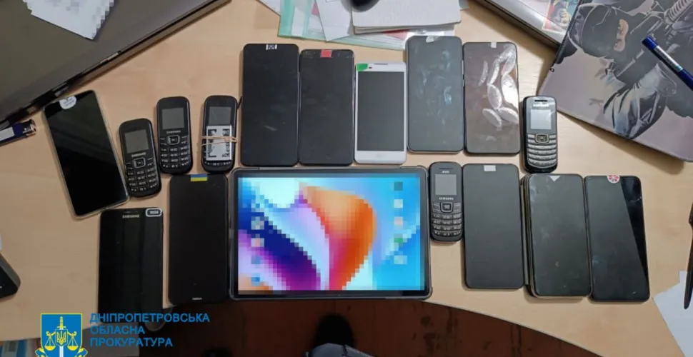На шахрайстві викрито трьох мешканців Дніпра