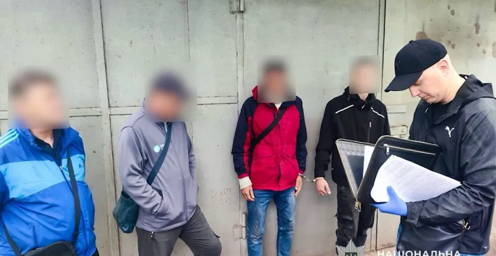 Поліція Кривого Рогу затримала підозрюваного у збуті наркотиків