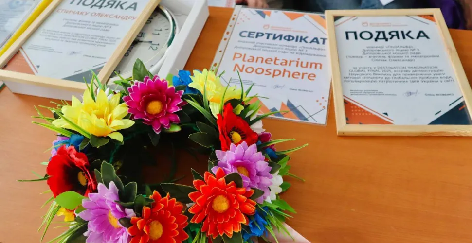 Дніпровські ліцеїсти повернулися з фіналу олімпіади креативності з у США