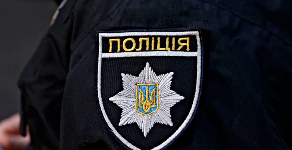 У Дніпрі агресивний чоловік регулярно стріляє біля будинку