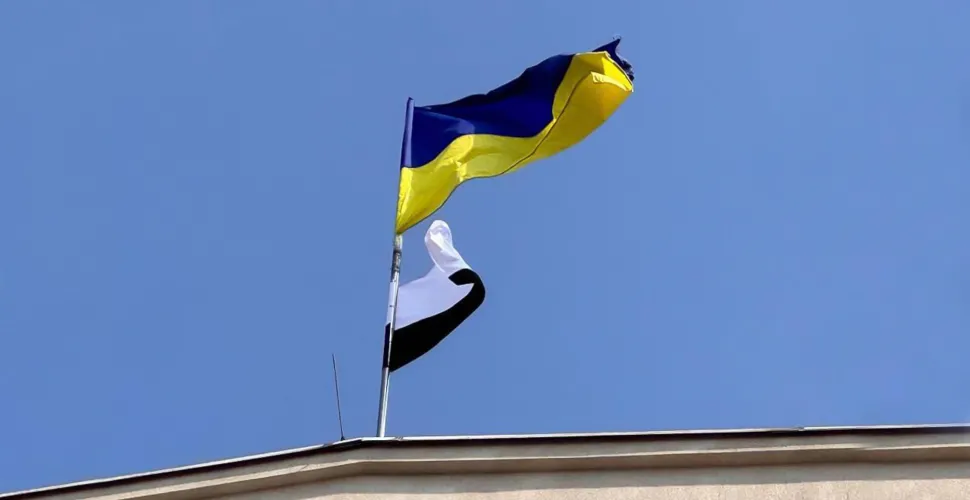 На вокзалі Дніпра підняли Прапор Надії