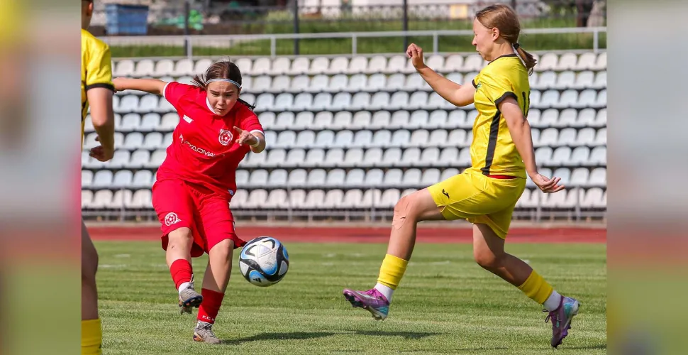 футболістки, чемпіонський титул, футбол