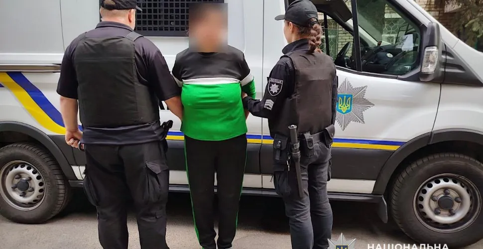 Поліцейські Дніпропетровщини затримали підозрювану у вбивстві