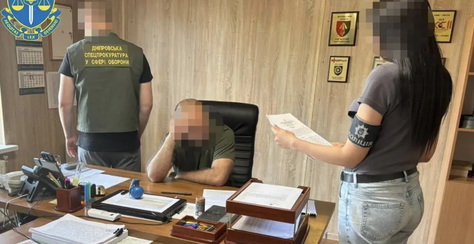 військові з Дніпра, дезертирство, розтрата державних коштів