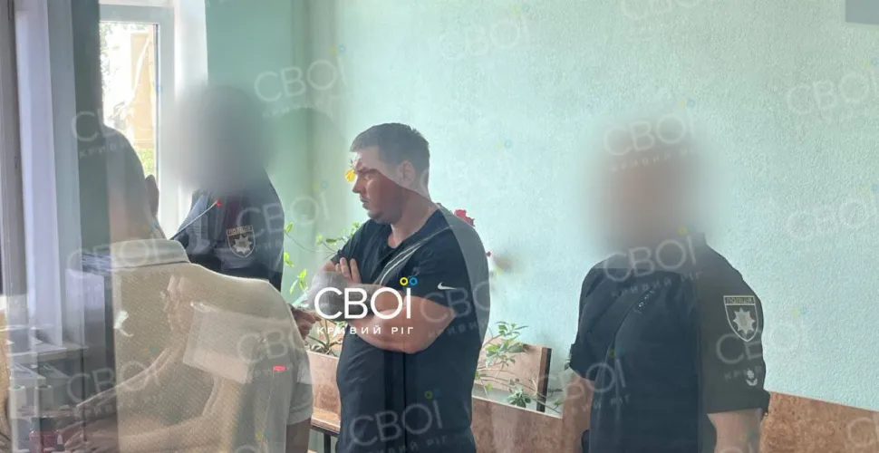 Кривий Ріг, затримали волонтера, фейкові документи