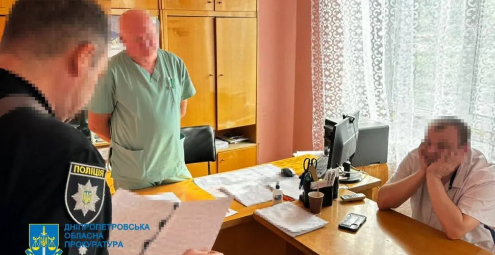 Криворізького медика затримали за підробку довідок для відстрочки від мобілізації